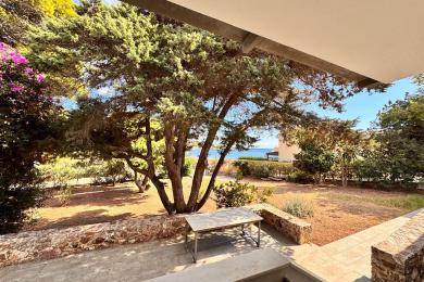 Beachhouse in Sounio , for the sea lovers