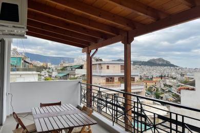 Επιπλωμένο οροφοδιαμέρισμα ρετιρέ στα Δικαστήρια, Κυψέλη