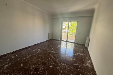 Διαμέρισμα στο Ηράκλειο, όρια με Λυκόβρυση