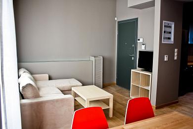 Minimal furnished apartment in Athens, Mets