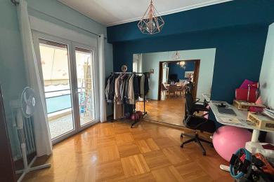 Renovated apartment in Ampelokipoi, Panormou